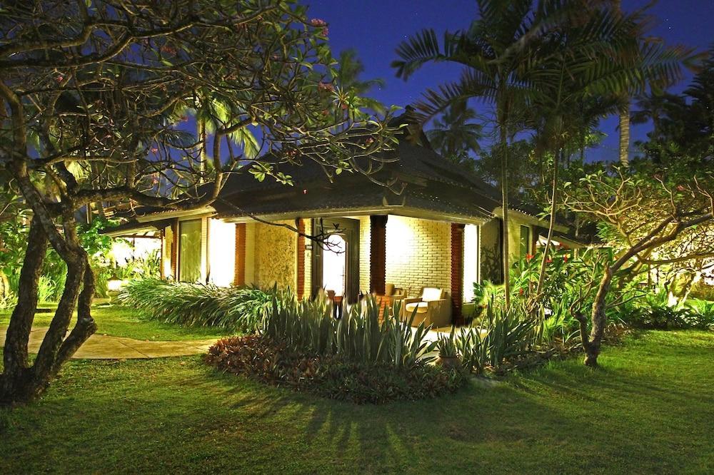 Candi Beach Villas Candi Dasa  Exterior photo